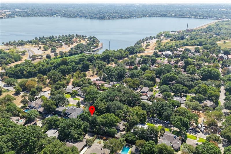 7233 Meadow Lake Avenue, Dallas TX 75214 - Photo 28