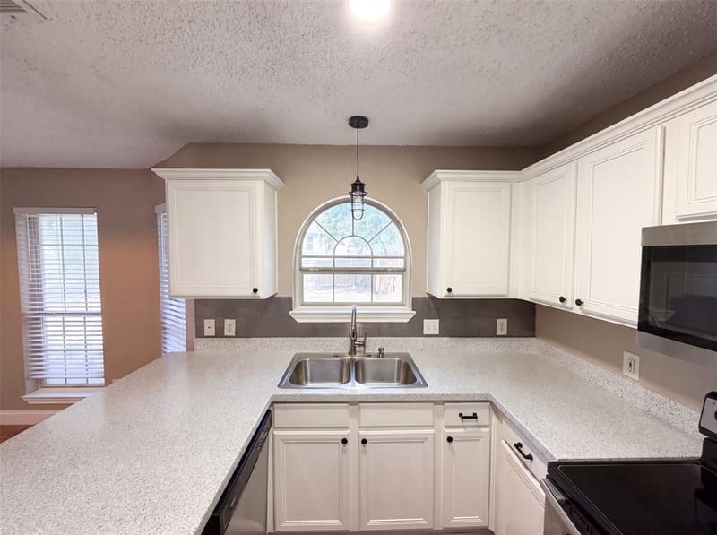 6604 N Chesterfield Drive, Fort Worth TX 76179 - Photo 7