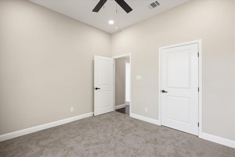 210 Knob Hill Drive, Granbury TX 76048 - Photo 27