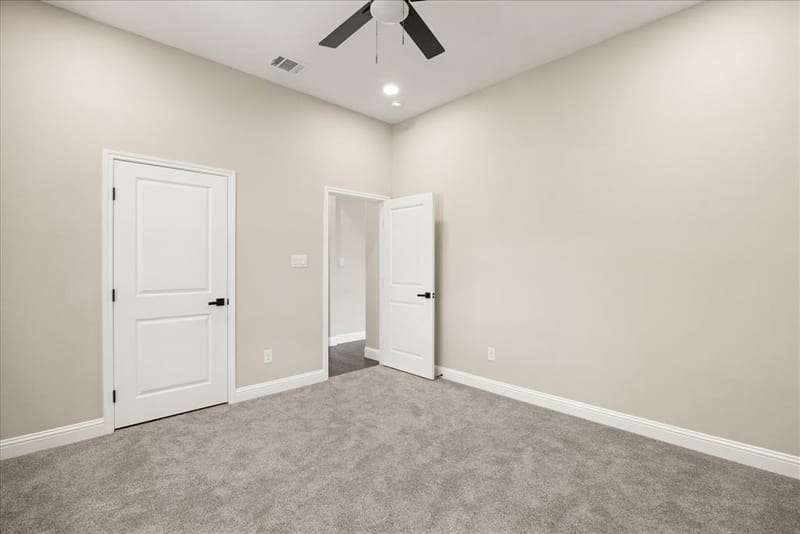 210 Knob Hill Drive, Granbury TX 76048 - Photo 30