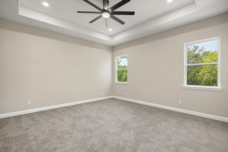 210 Knob Hill Drive, Granbury TX 76048 - Photo 14
