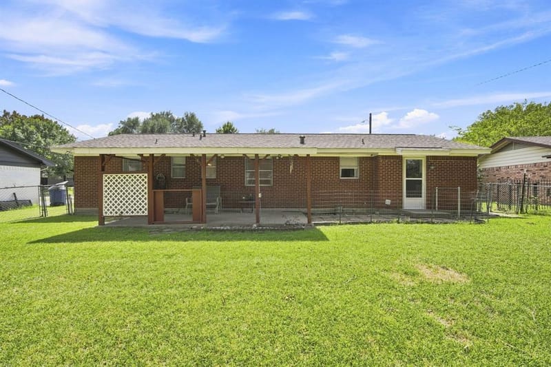 1420 Austin Drive, Ennis TX 75119 - Photo 27