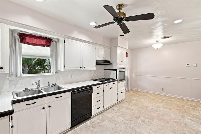 1420 Austin Drive, Ennis TX 75119 - Photo 6