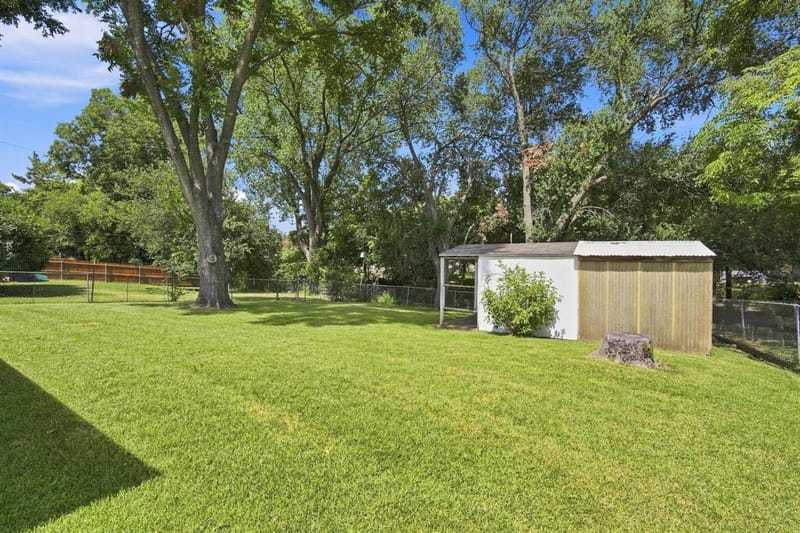 1420 Austin Drive, Ennis TX 75119 - Photo 24