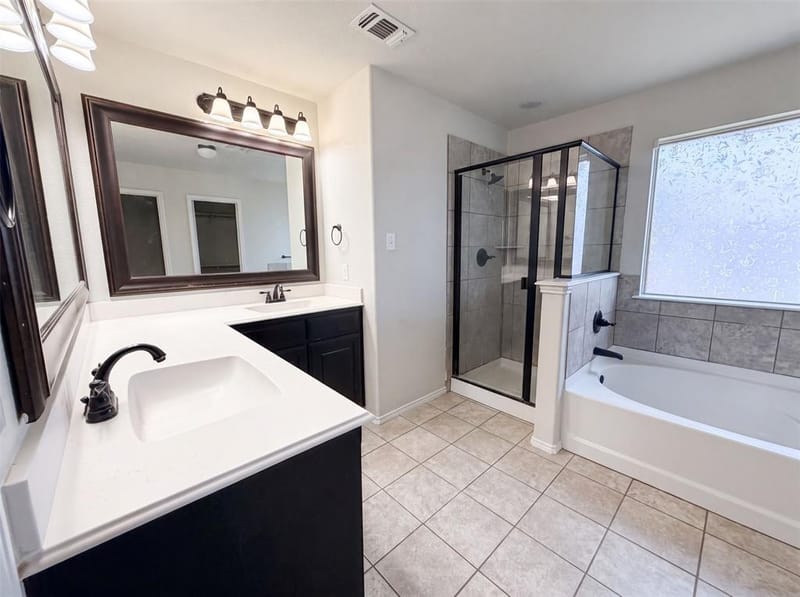 11920 Hassop Lane, Burleson TX 76028 - Photo 6