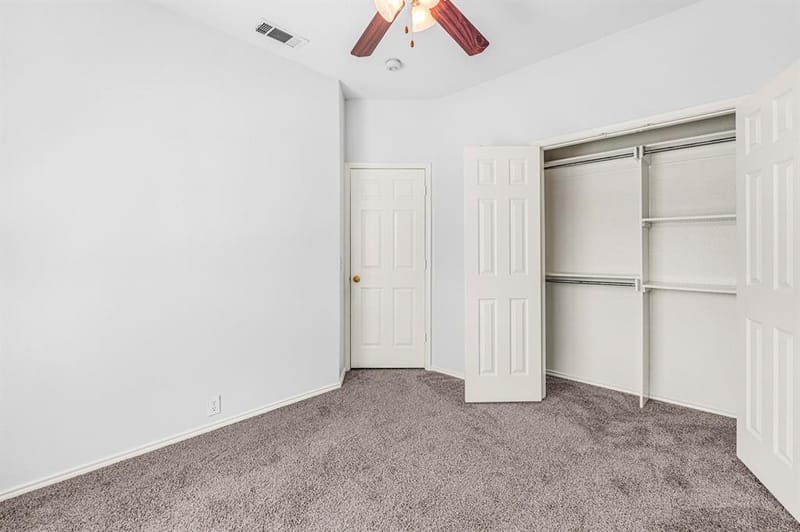 334 Touchdown Drive, Irving TX 75063 - Photo 13