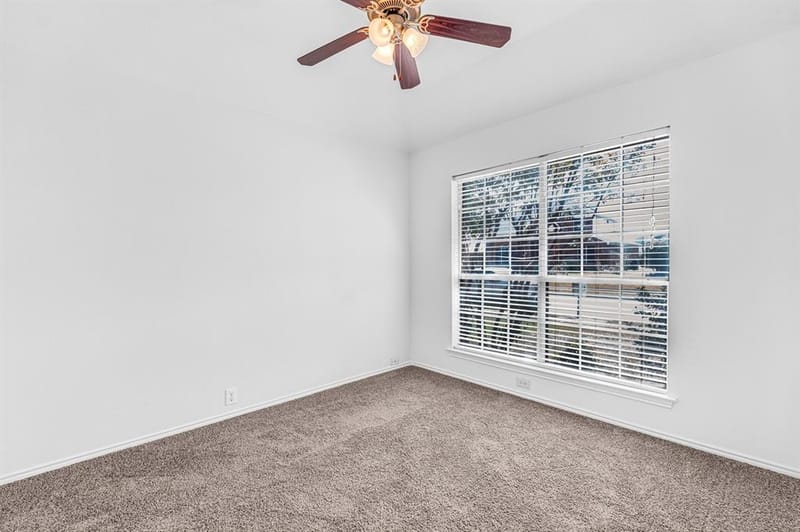 334 Touchdown Drive, Irving TX 75063 - Photo 12
