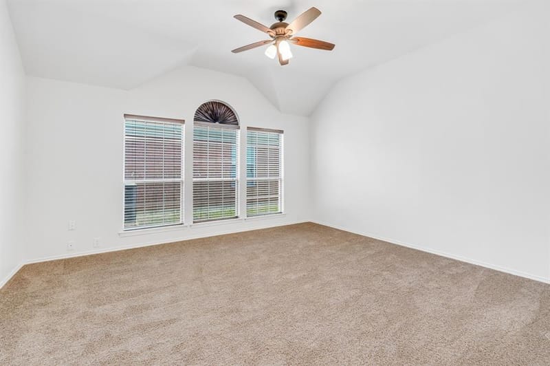 334 Touchdown Drive, Irving TX 75063 - Photo 24