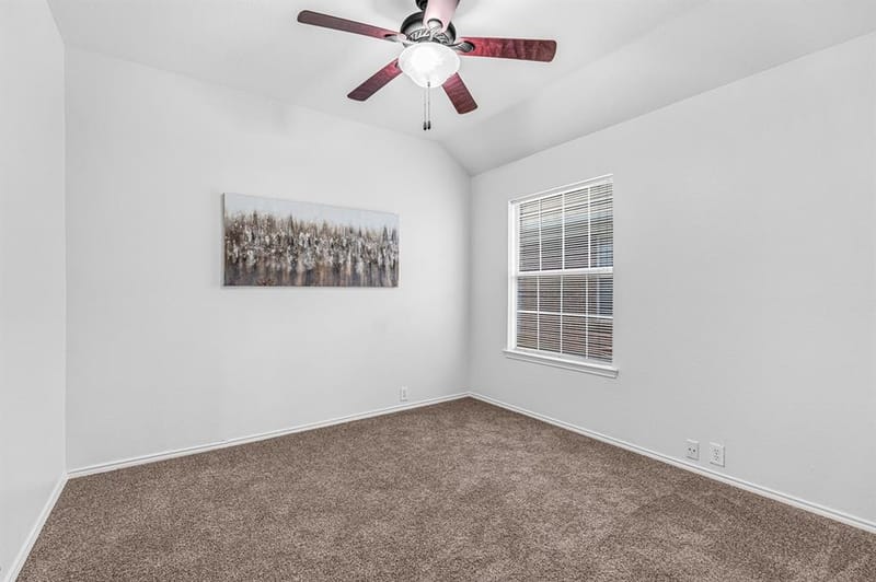 334 Touchdown Drive, Irving TX 75063 - Photo 10