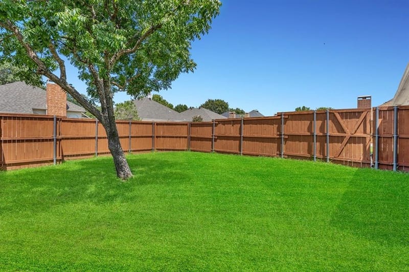 334 Touchdown Drive, Irving TX 75063 - Photo 35