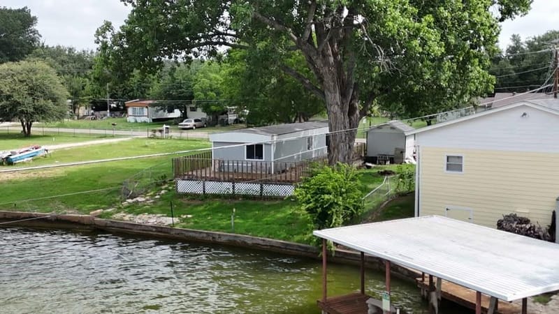 3903 Montgomery Drive, Granbury TX 76049