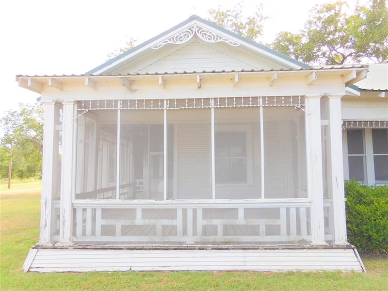 106 N 1st Street W, Dawson TX 76639 - Photo 38