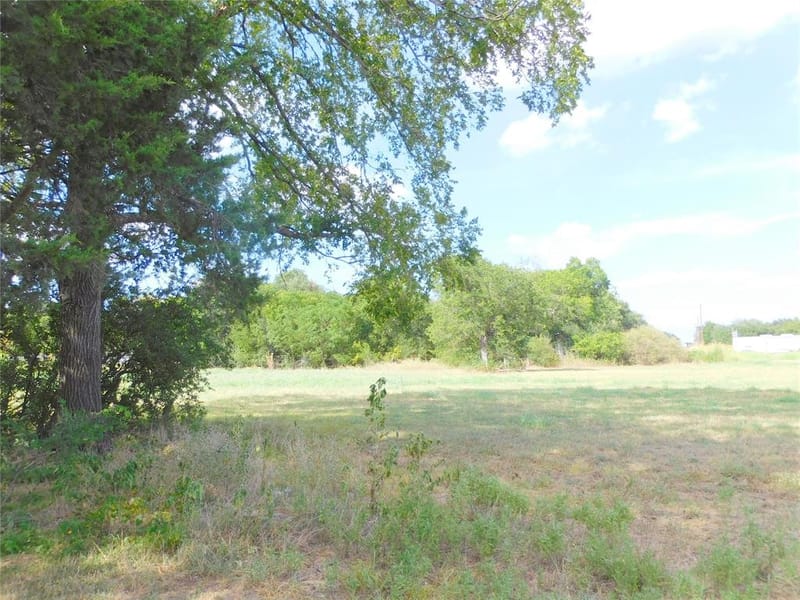 106 N 1st Street W, Dawson TX 76639 - Photo 33