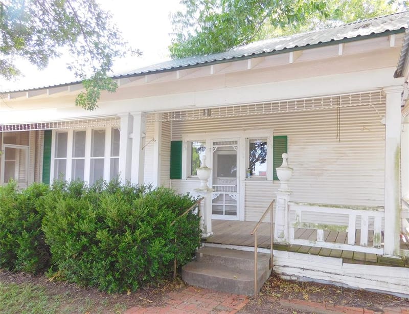 106 N 1st Street W, Dawson TX 76639 - Photo 14