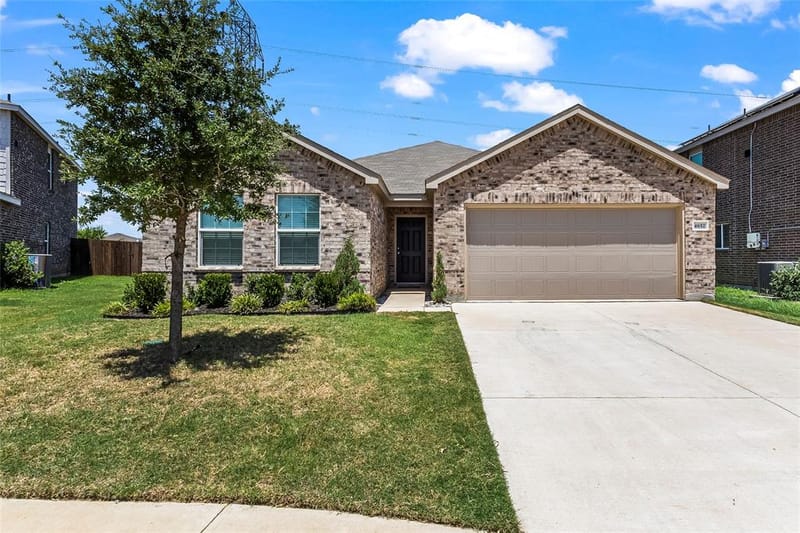 4652 Benham Drive, Fort Worth TX 76036