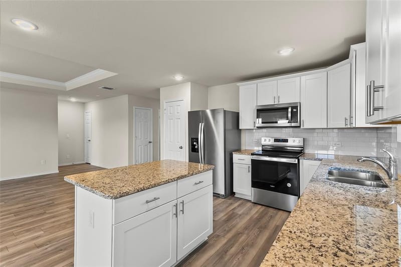 4652 Benham Drive, Fort Worth TX 76036 - Photo 9