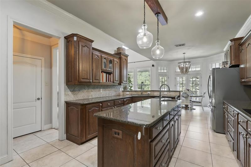 3404 Creek Crossing Drive, Weatherford TX 76087 - Photo 30