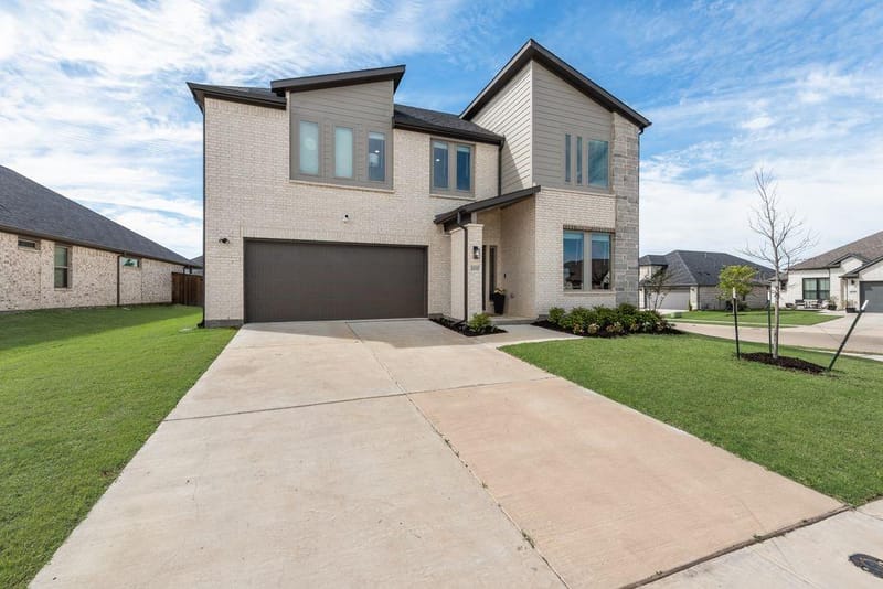 2037 Dovedale Drive, Forney TX 75126 - Photo 2