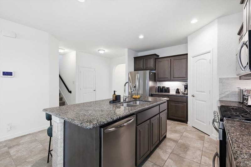 9125 Edenberry Lane, Fort Worth TX 76179 - Photo 12