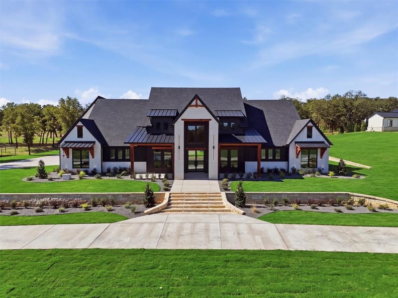 519 Royal Santana Run, Weatherford TX 76087