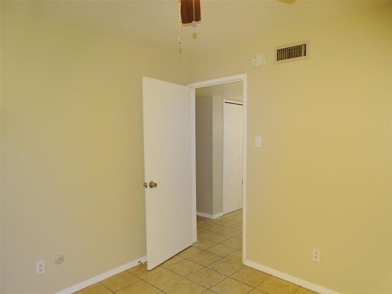 7220 Emory Oak Lane, Dallas TX 75249 - Photo 23