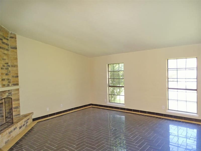 7220 Emory Oak Lane, Dallas TX 75249 - Photo 6