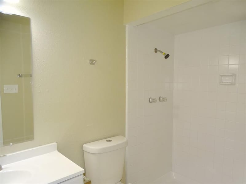 7220 Emory Oak Lane, Dallas TX 75249 - Photo 20