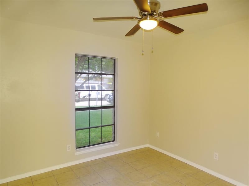 7220 Emory Oak Lane, Dallas TX 75249 - Photo 24