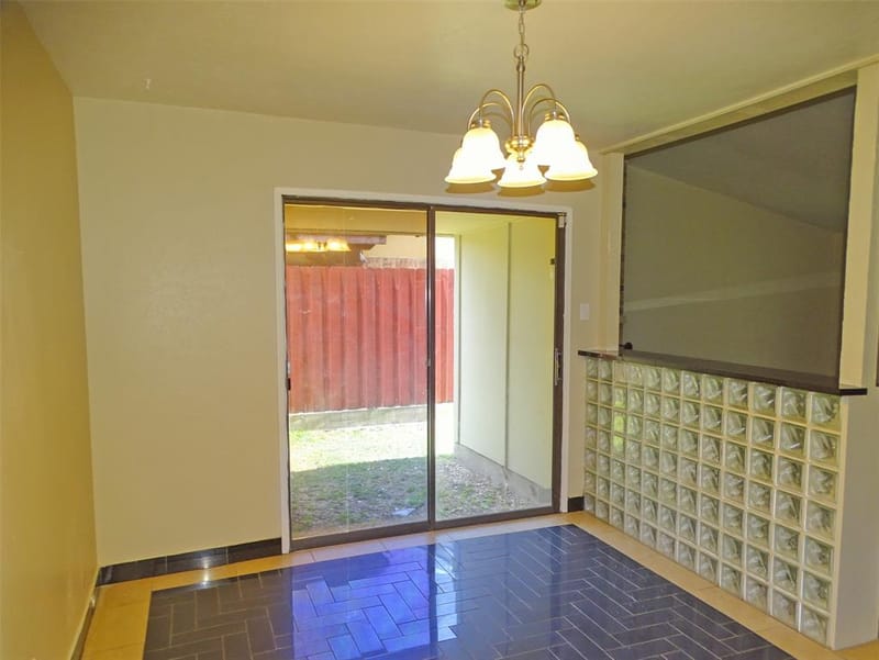 7220 Emory Oak Lane, Dallas TX 75249 - Photo 10