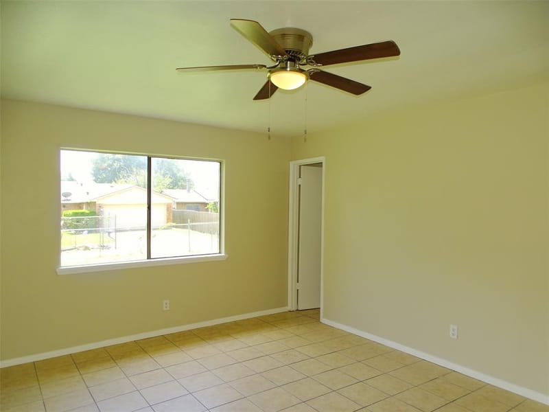 7220 Emory Oak Lane, Dallas TX 75249 - Photo 19
