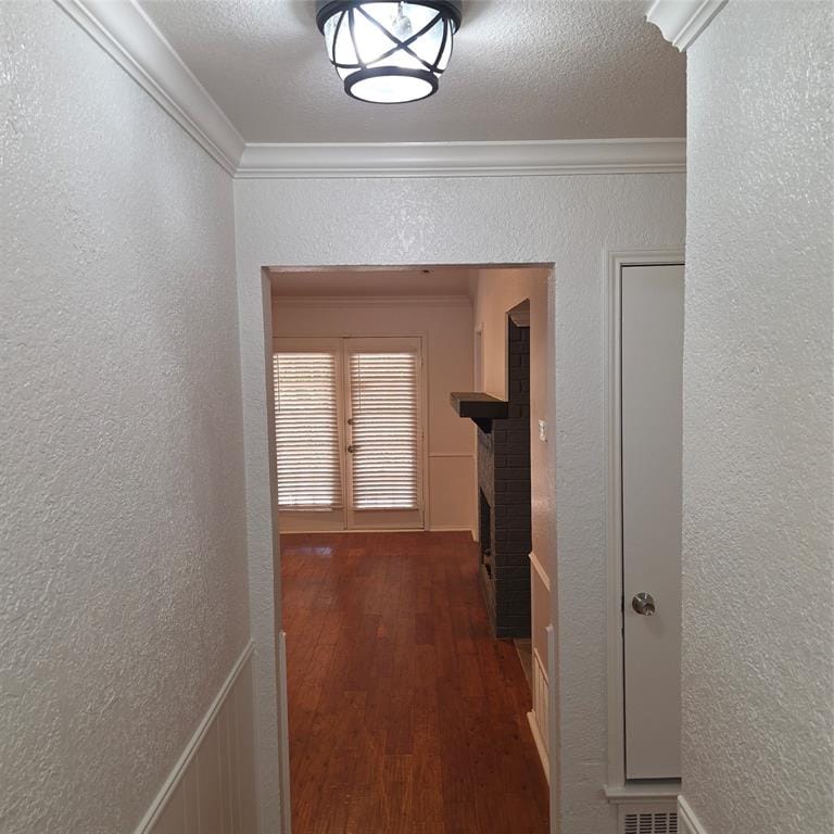 5525 Parliament Drive, Arlington TX 76017 - Photo 5