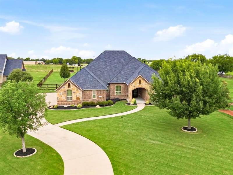 13450 Kira Lane, Justin TX 76247