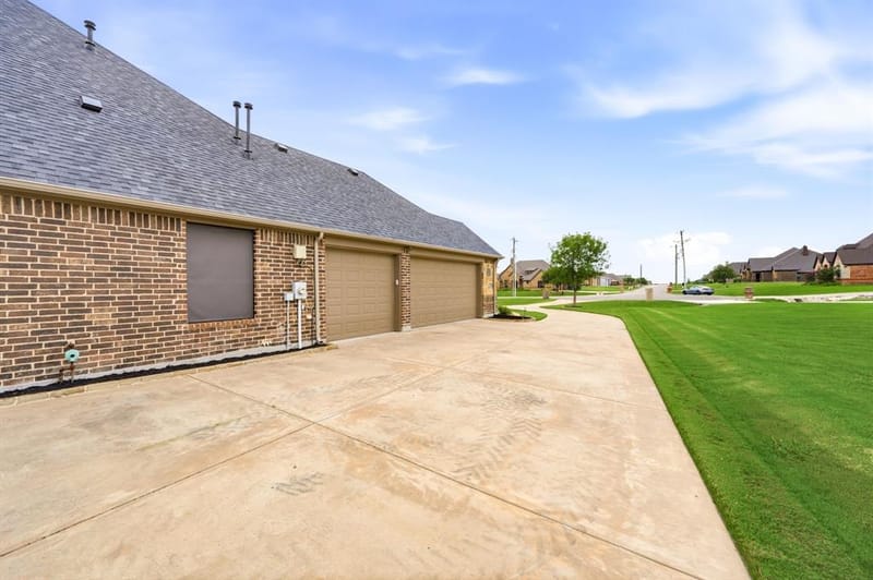 13450 Kira Lane, Justin TX 76247 - Photo 29