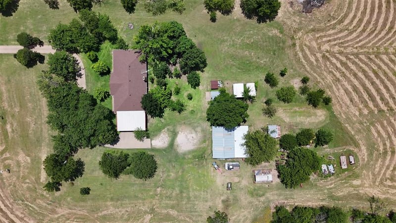 2114 FM 1181, Ennis TX 75119 - Photo 34