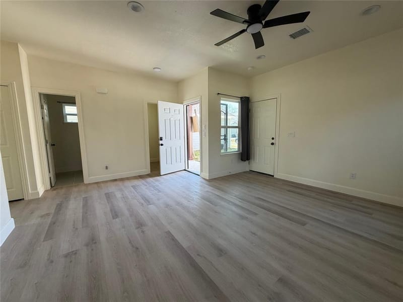 4716 Frank Street, Dallas TX 75210 - Photo 14
