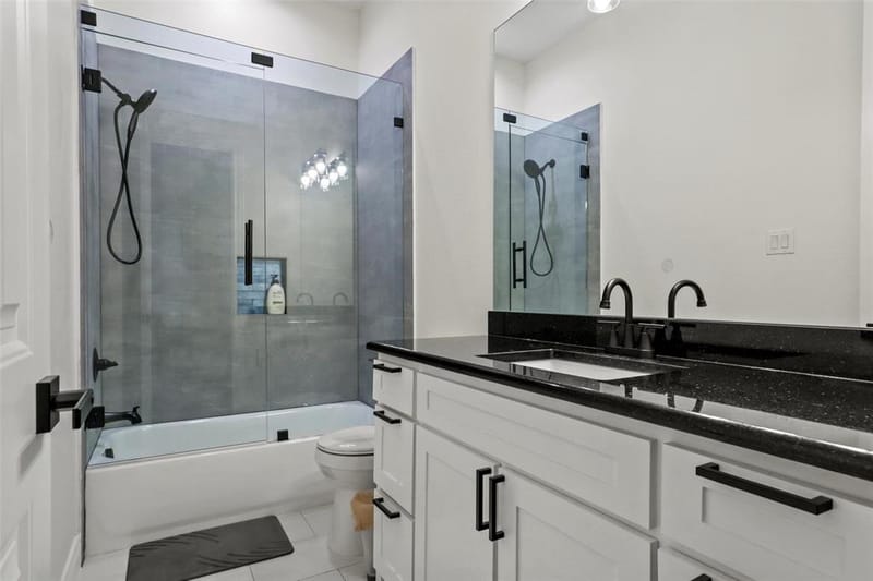 1107 Lily Court, Grand Prairie TX 75104 - Photo 24