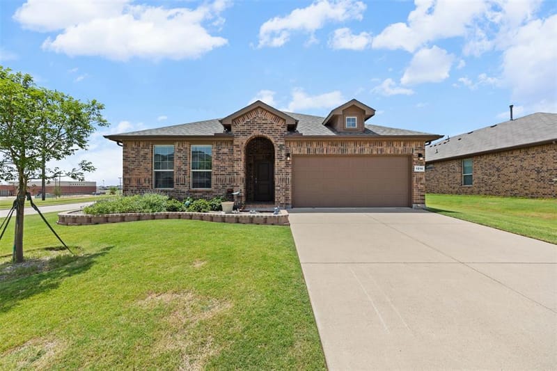 1216 Larkspur Lane, Cleburne TX 76033