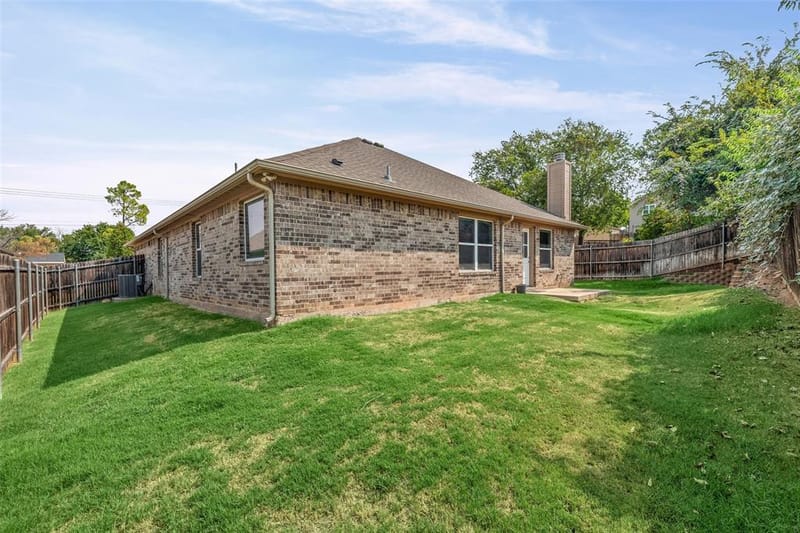 417 W 7th Street, Weatherford TX 76086 - Photo 17