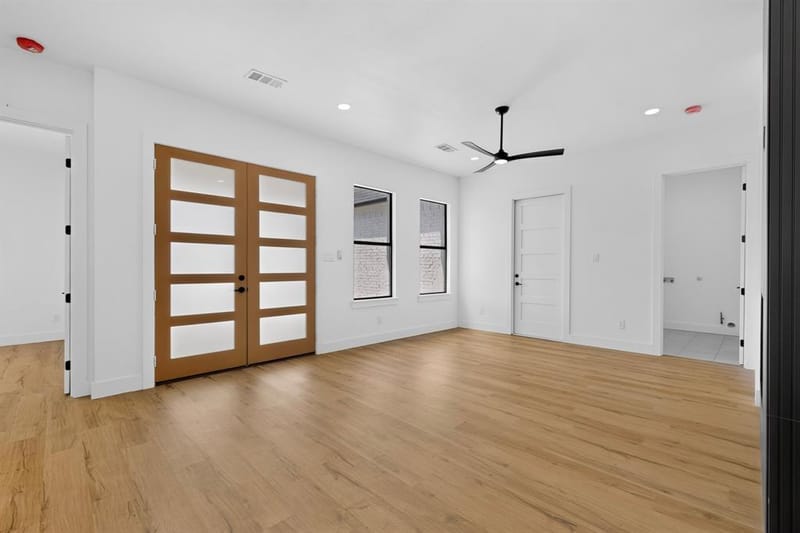 609 E Grove Street, Kaufman TX 75142 - Photo 9