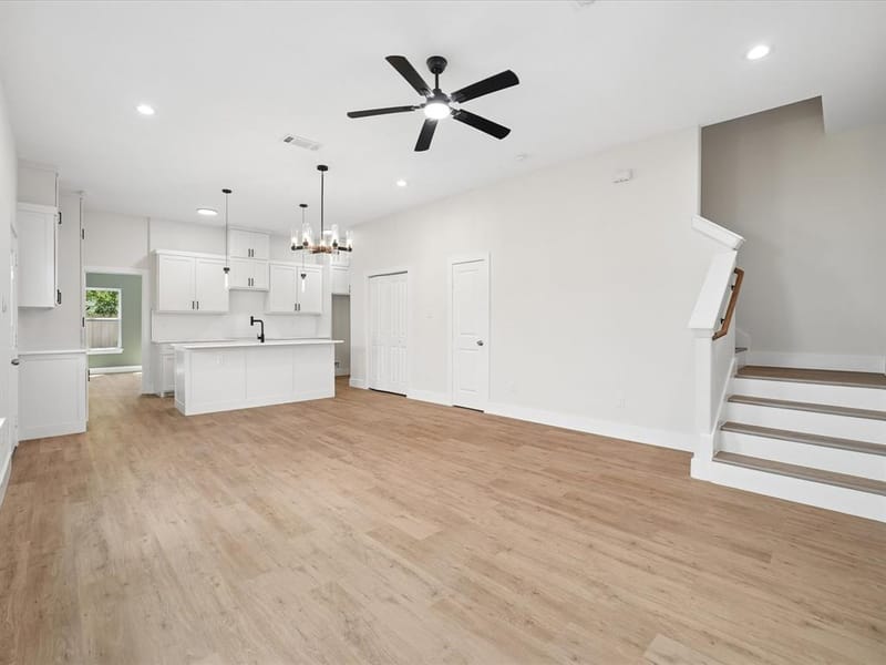 826 Stamps Avenue, Fort Worth TX 76114 - Photo 6