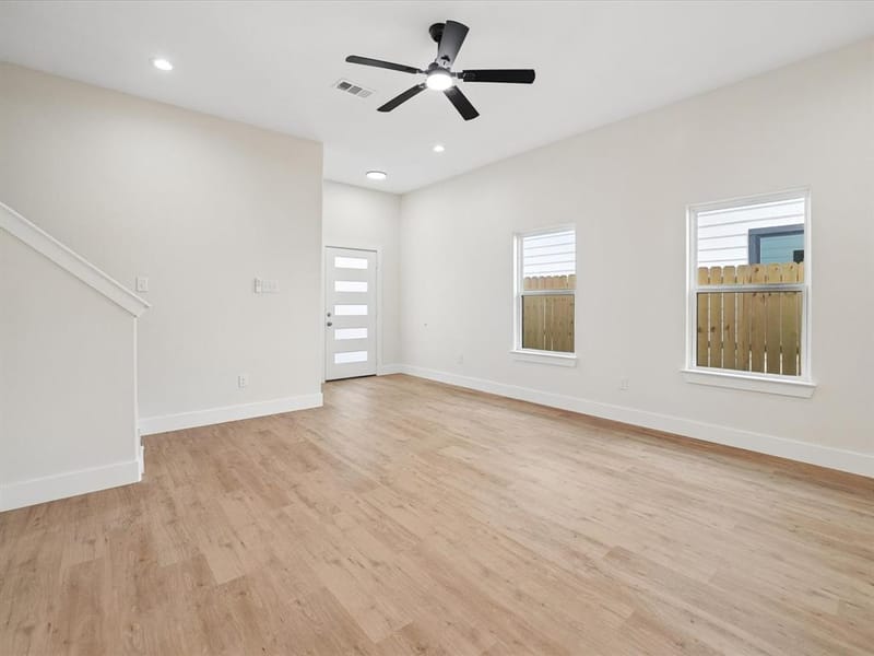 826 Stamps Avenue, Fort Worth TX 76114 - Photo 11