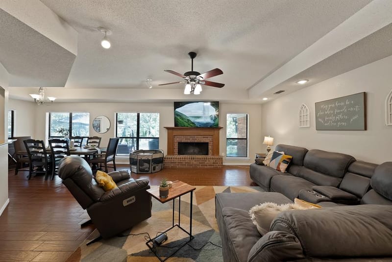 113 Cottonwood Court, Hudson Oaks TX 76087 - Photo 20