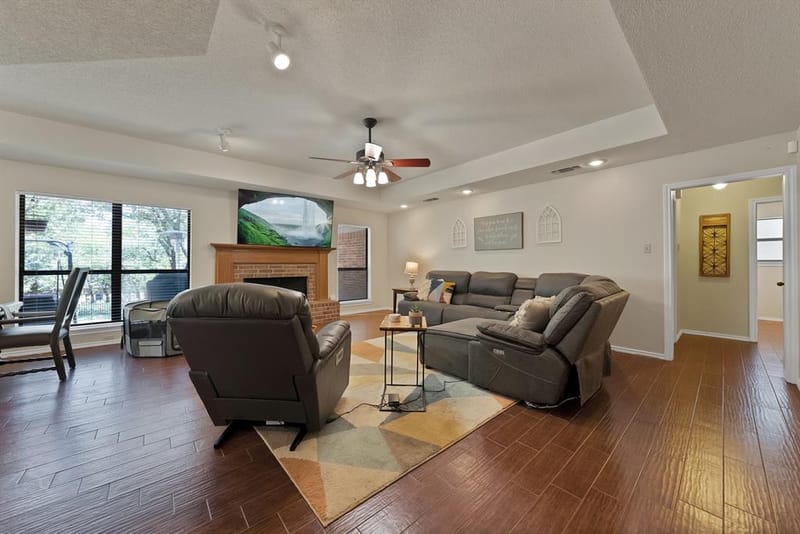 113 Cottonwood Court, Hudson Oaks TX 76087 - Photo 19