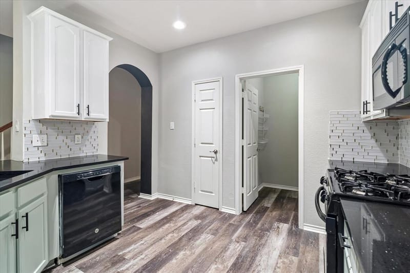 1145 King George Lane, Savannah TX 76227 - Photo 8