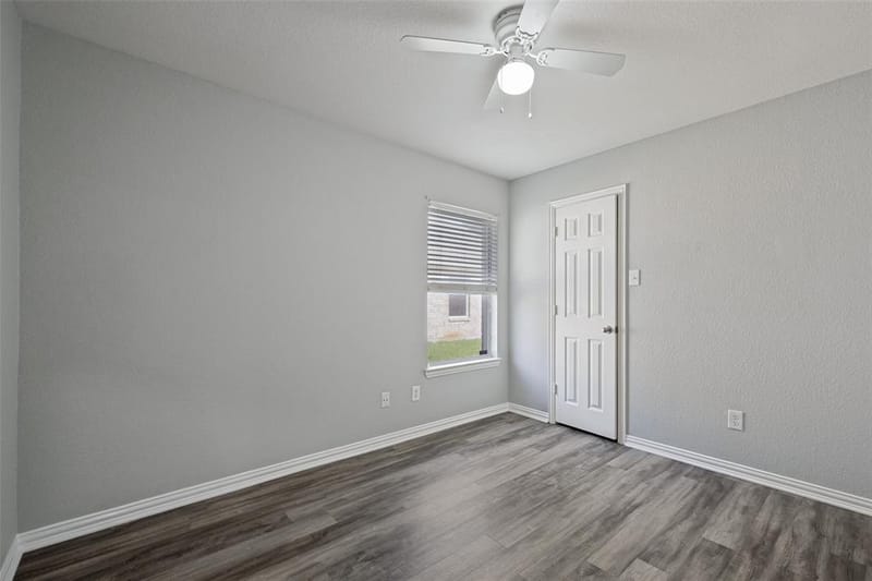 1351 Clearwater Drive, Grand Prairie TX 75052 - Photo 6