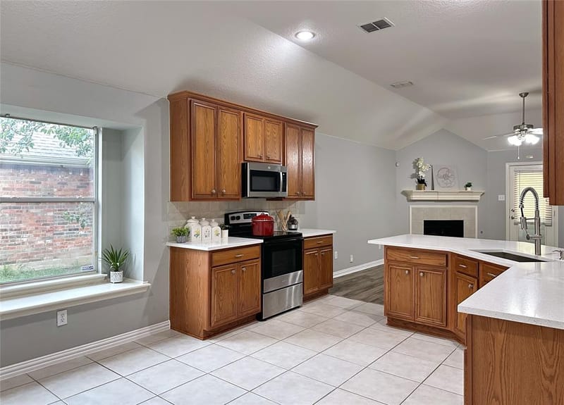 1351 Clearwater Drive, Grand Prairie TX 75052 - Photo 15