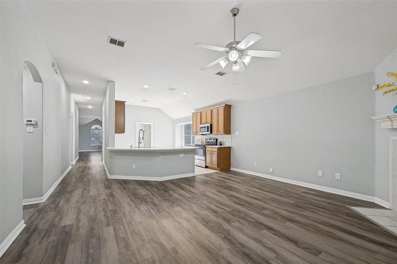 1351 Clearwater Drive, Grand Prairie TX 75052 - Photo 19