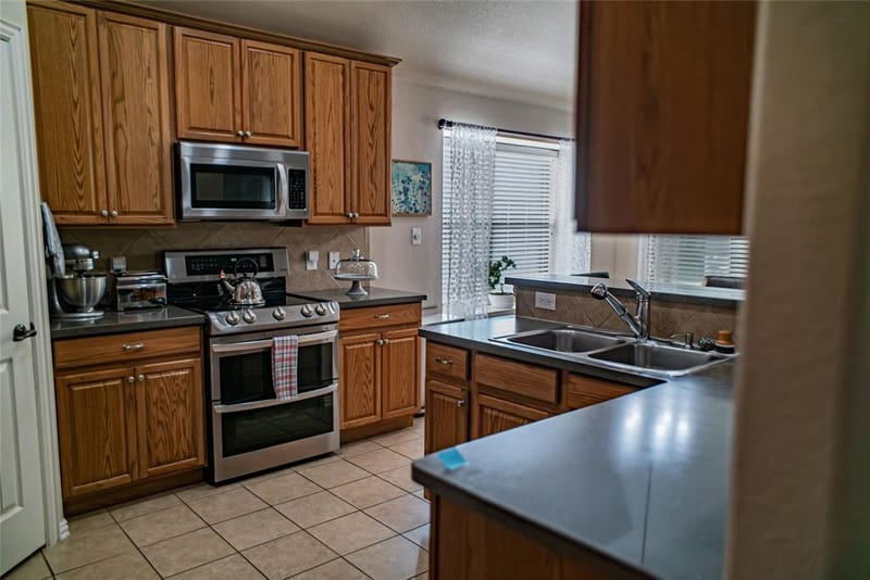 2521 Glenn Ranch Drive, Burleson TX 76028 - Photo 21