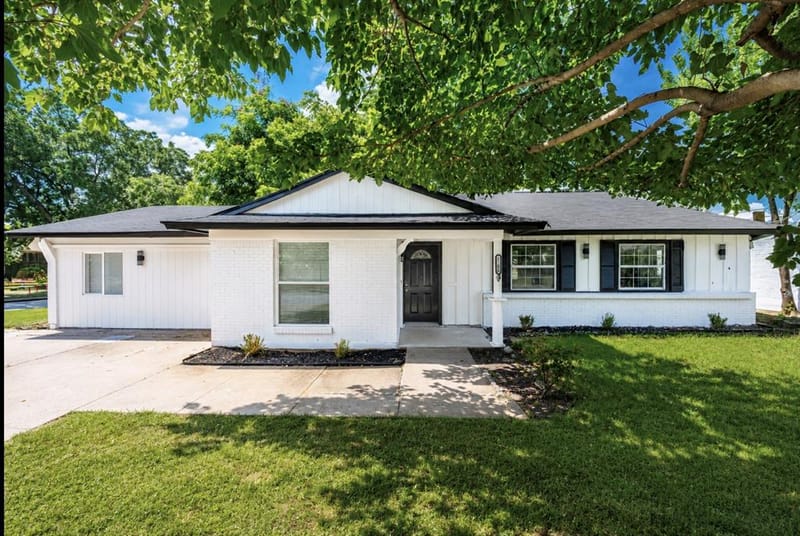1208 Andrews Street, Arlington TX 76011