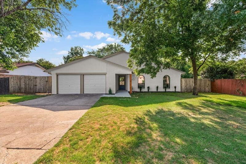 6504 Massey Court, North Richland Hills TX 76182